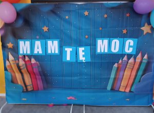 Dekoracja z napisem "Mam tę moc"